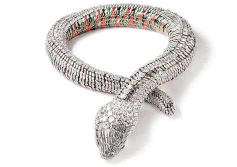 collier serpent cartier|cartier and bulgari serpenti.